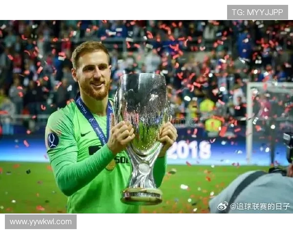 奥布拉克荣获FIFA最佳门将称号，实力与坚持获得认可