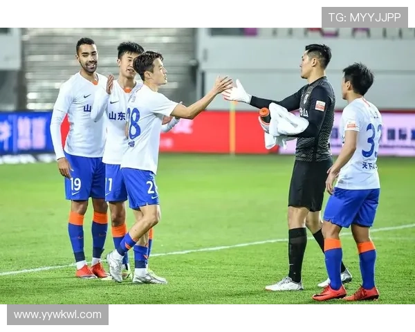 山东泰山攻防转换失衡问题凸显,防守稳固难掩进攻衔接困境 山东泰山攻防转换失衡问题凸显,防守稳固难掩进攻衔接困境