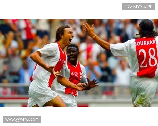 本泽马与伊布技术风格及进攻角色对比分析